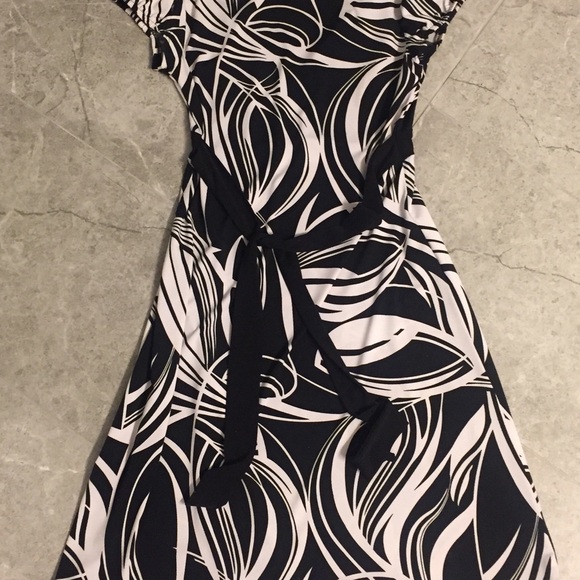 Black and White Dress - Picture 2 of 5